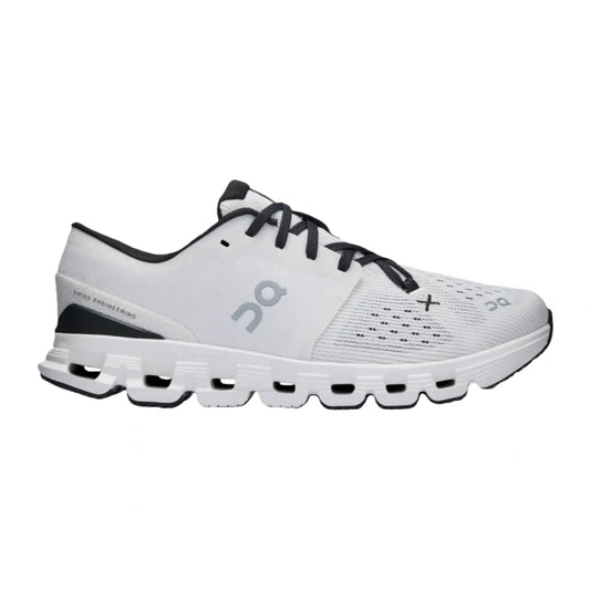cloud X 4 Unisex Sneakers 1